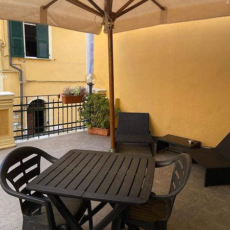 Hotel Pino Lerici Luaran gambar