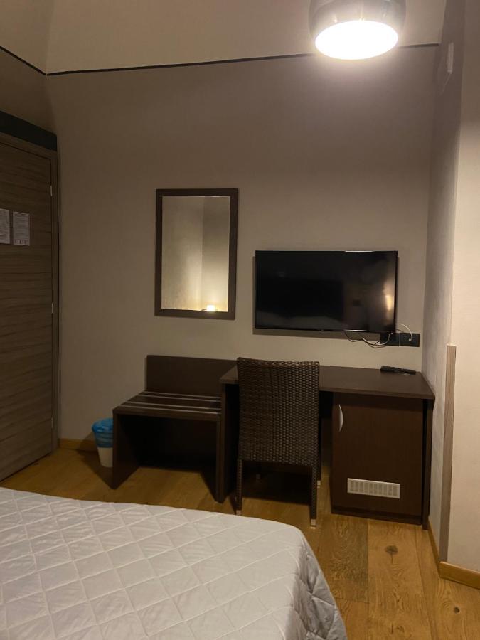Hotel Pino Lerici Luaran gambar