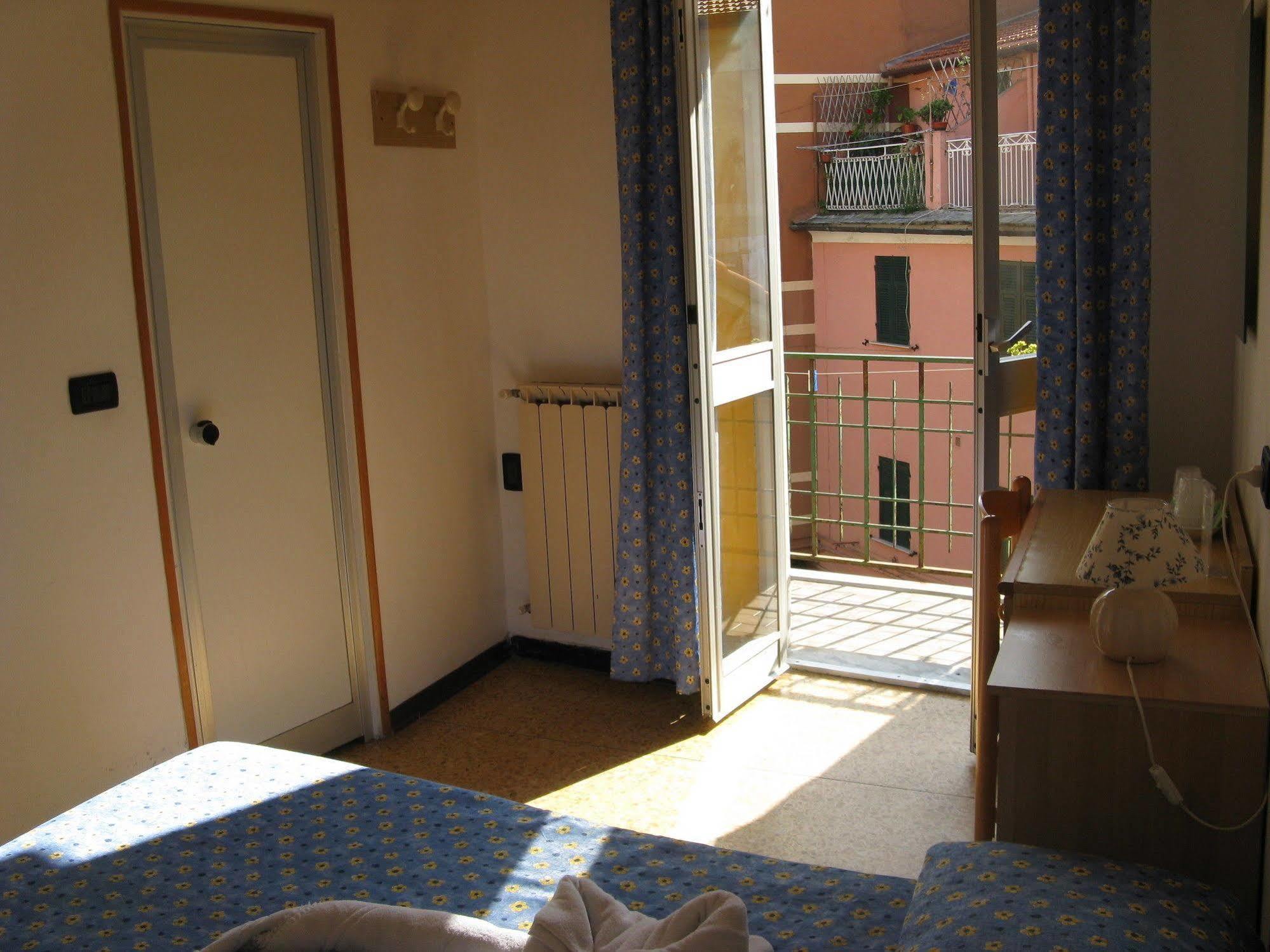 Hotel Pino Lerici Luaran gambar